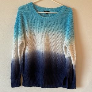 J CREW Women’s MEDIUM.  DIP-DYE BEACH SWEATER LINEN BLUE AM099